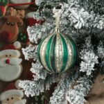 Ornament Brad de Craciun Glob Bej Petrol Dungi Mate & Detalii cu Glitter Ø10cm - Image 2