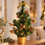 Brad Decorativ de Craciun pentru Masa in Ghiveci Auriu cu 20 LED-uri - 50cm