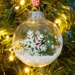 Ornament Brad de Craciun Glob Transparent Fulg Zapada Berries Ø8cm