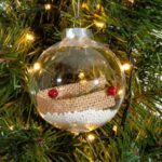 Ornament Brad de Craciun Glob Transparent Zapada Panglica Berries 8cm