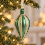 Glob de Craciun in Forma de Lacrima Verde cu Glitter Ø15cm
