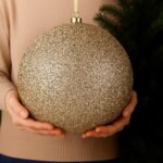 Glob de Craciun cu Beteala Bej Sampanie Ø25cm