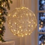 Decoratiune Suspendabila Sfera Sampanie cu Margele si 50 LED-uri Ø30cm - Lumina Alba Calda