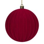 Ornament Brad de Craciun Glob Bordo Catifelat cu Dungi Verticale Ø10cm