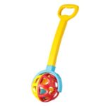 Roata de Impins din Plastic cu Maner Extensibil Galben Rosu 61cm
